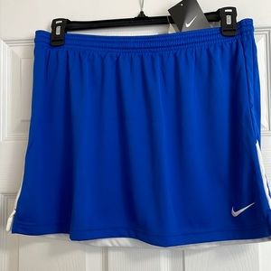 NWT Nike Skirt Size XL